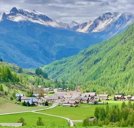 Les Granges D'arvieux Vue Sur Le Queyras * Arvieux